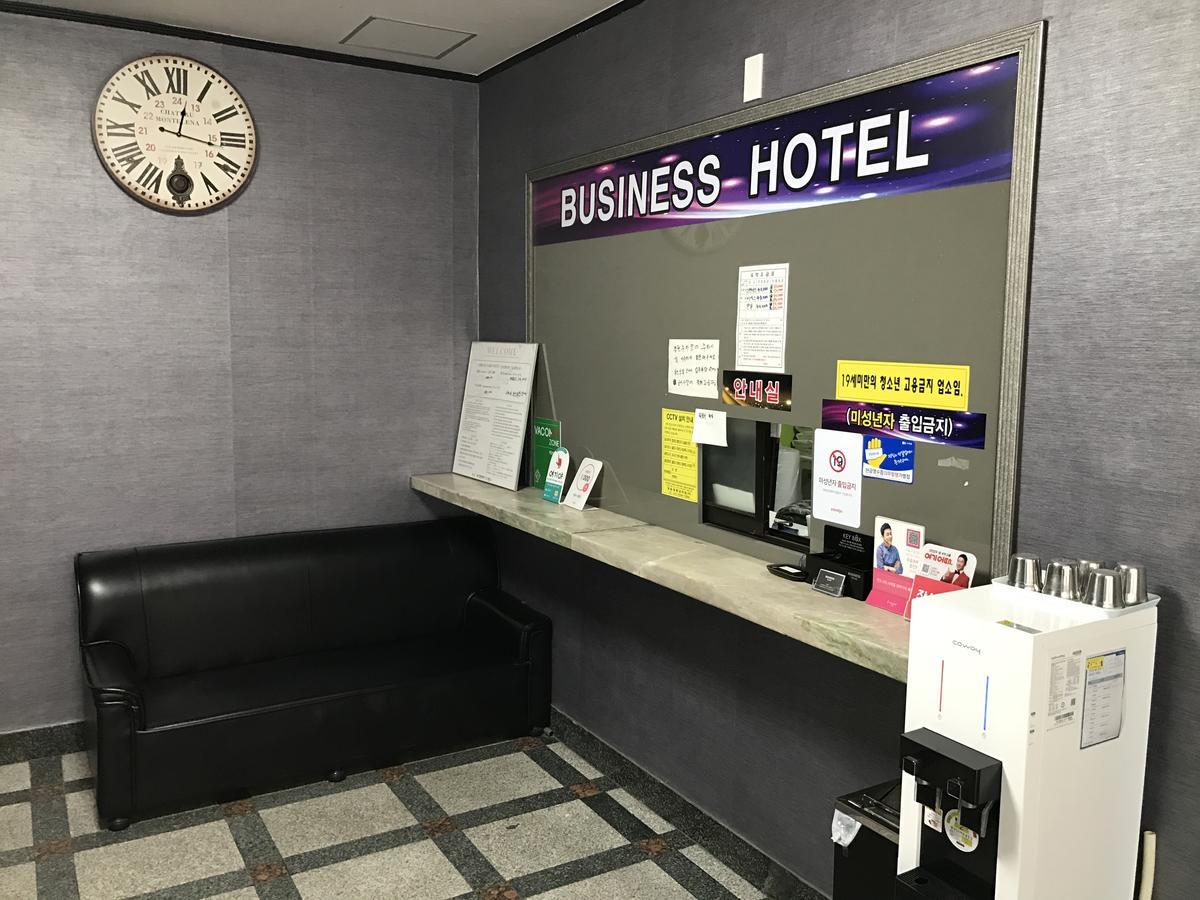 Gwangan Business Motel Pusan Exteriér fotografie
